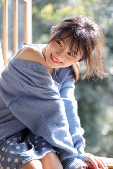 翁公和晓雯在厨房里猛烈进出